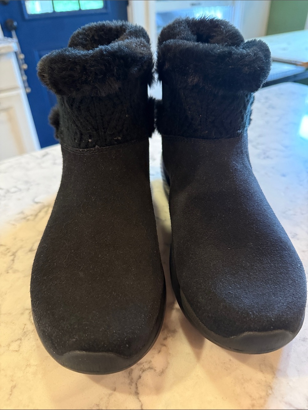 Sketchers On The Go City Suede Boot